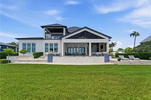 732 Shore Dr E, Oldsmar, FL 34677 - Photo 87