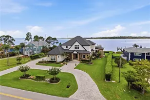 732 Shore Dr E, Oldsmar, FL 34677 - Photo 3