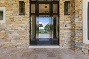 732 Shore Dr E, Oldsmar, FL 34677 - Photo 5