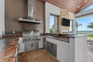 732 Shore Dr E, Oldsmar, FL 34677 - Photo 75