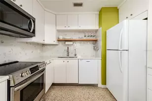 661 63rd Ave S, Saint Petersburg, FL 33705 - Photo 13