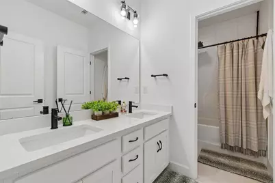 2021 Amelia Bay Place, Valrico, FL 33596 - Photo 27
