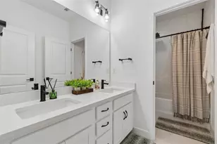 2021 Amelia Bay Pl, Valrico, FL 33596 - Photo 27