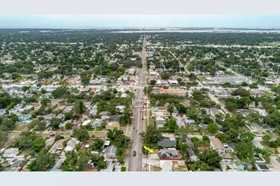 210 49th Street N, Saint Petersburg, FL 33710 - Photo 9