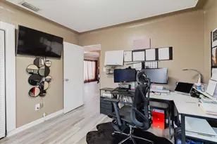 210 49th Street N, Saint Petersburg, FL 33710 - Photo 43