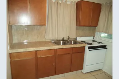750 7th Avenue N, Saint Petersburg, FL 33701 - Photo 5