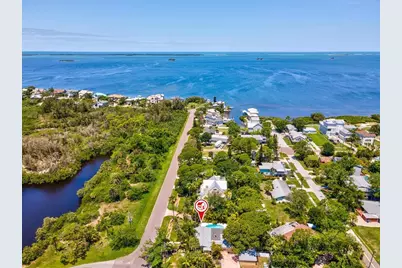 502 Florida Boulevard, Crystal Beach, FL 34681 - Photo 43