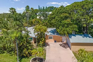 502 Florida Blvd, Crystal Beach, FL 34681 - Photo 35