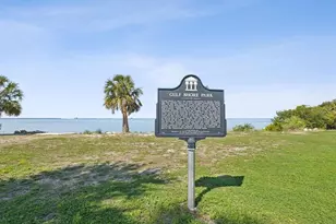 502 Florida Blvd, Crystal Beach, FL 34681 - Photo 57