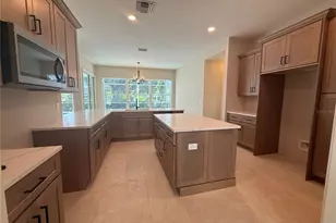 3203 Alcott Ave, Plant City, FL 33566 - Photo 5