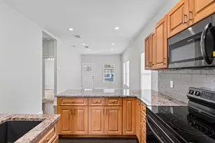 2107 W Cherry St, Tampa, FL 33607 - Photo 7