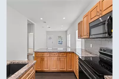 2107 W Cherry Street, Tampa, FL 33607 - Photo 7