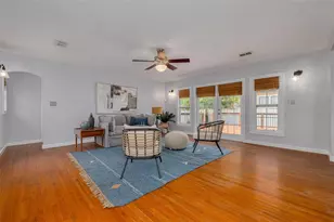 445 25th Ave N, Saint Petersburg, FL 33704 - Photo 3