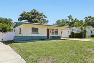 5311 39th Ave N, Saint Petersburg, FL 33709 - Photo 3