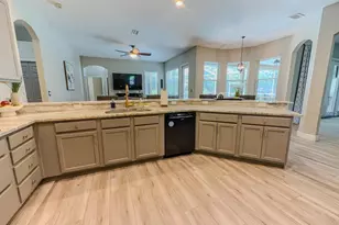 5852 Cachette De Riviera Ct, New Port Richey, FL 34655 - Photo 23