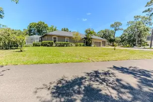 5852 Cachette De Riviera Ct, New Port Richey, FL 34655 - Photo 83