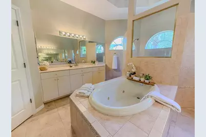 5852 Cachette De Riviera Court, New Port Richey, FL 34655 - Photo 37