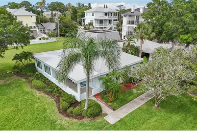 610 Indiana Avenue, Crystal Beach, FL 34681 - Photo 47