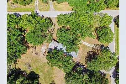 1136 Wildwood Lane, Lutz, FL 33558 - Photo 11