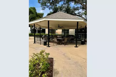 3819 N Oak Drive #I42, Tampa, FL 33611 - Photo 23
