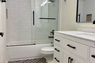 3819 N Oak Dr, Tampa, FL 33611 - Photo 11