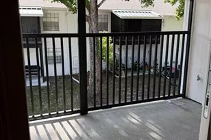 3819 N Oak Dr, Tampa, FL 33611 - Photo 17