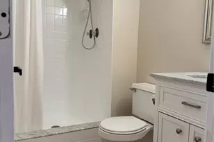 3819 N Oak Dr, Tampa, FL 33611 - Photo 13
