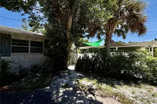 1004 Connecticut Rd, Tarpon Springs, FL 34689 - Photo 3