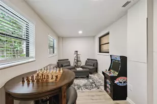 6551 S West Shore Circle, Tampa, FL 33616 - Photo 9