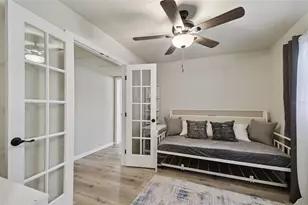 6551 S West Shore Circle, Tampa, FL 33616 - Photo 23