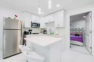 16107 Pebblebrook Dr, Tampa, FL 33624 - Photo 3