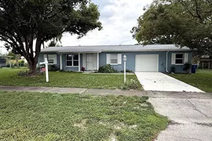 9129 Sewell Ln, Spring Hill, FL 34608 - Photo 3