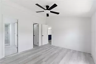 18526 Greensboro St, Spring Hill, FL 34610 - Photo 9