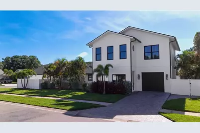 11763 Harborside Circle, Largo, FL 33773 - Photo 3