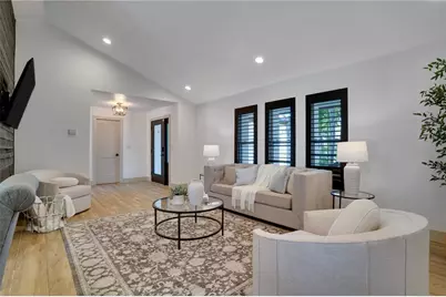 11763 Harborside Circle, Largo, FL 33773 - Photo 9