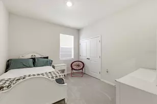 1413 Tropical Oasis Ave, Plant City, FL 33565 - Photo 23
