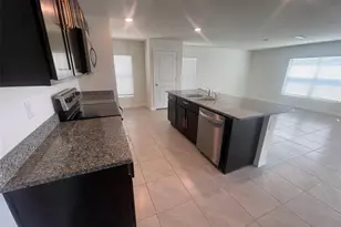 35288 Spruce Knob Ct, Dade City, FL 33525 - Photo 9