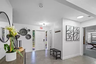 10852 131st St N, Largo, FL 33774 - Photo 11