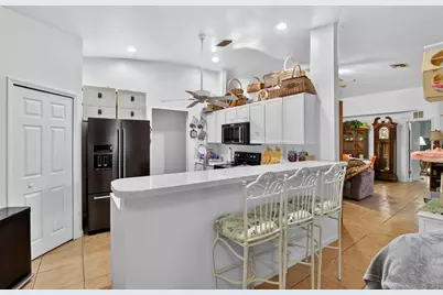 4105 NE 20th Place, Cape Coral, FL 33909 - Photo 11