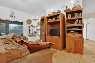 4105 NE 20th Place, Cape Coral, FL 33909 - Photo 7