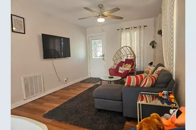 2015 Oakwood Avenue, Tampa, FL 33605 - Photo 3