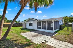 10898 119th St N, Seminole, FL 33778 - Photo 25
