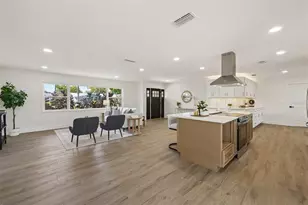 6735 Keystone Dr, Sarasota, FL 34231 - Photo 13