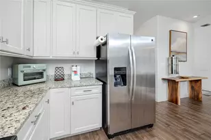 902 8th Ave NW, Largo, FL 33770 - Photo 7