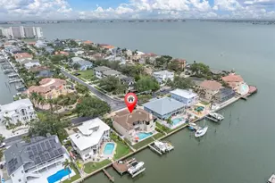2853 Seabreeze Dr S, Gulfport, FL 33707 - Photo 49