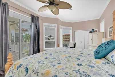 2853 Seabreeze Drive S, Gulfport, FL 33707 - Photo 27