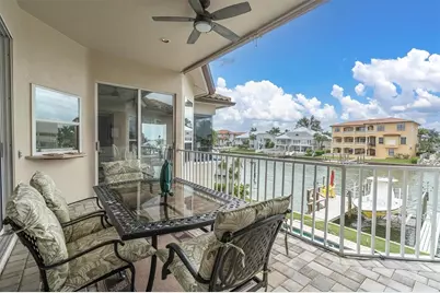 2853 Seabreeze Drive S, Gulfport, FL 33707 - Photo 41