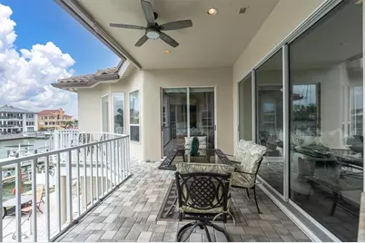 2853 Seabreeze Drive S, Gulfport, FL 33707 - Photo 43