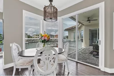 2853 Seabreeze Drive S, Gulfport, FL 33707 - Photo 21