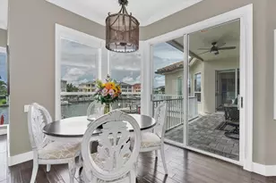 2853 Seabreeze Dr S, Gulfport, FL 33707 - Photo 21